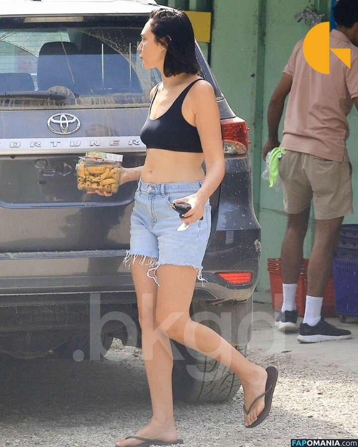Gal Gadot / gal_gadot / https: / inked_hriss Meztelen OnlyFans  Kikerült fotó #739