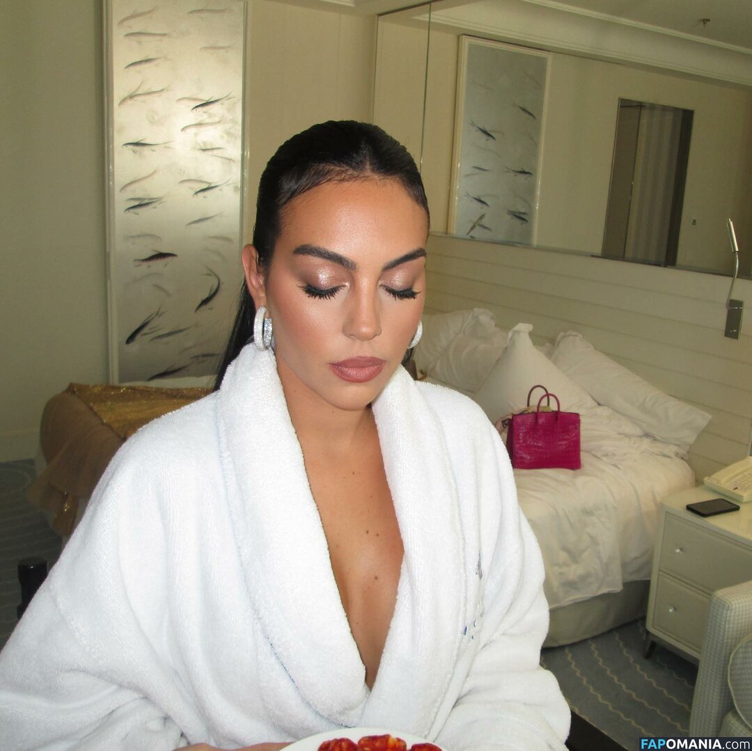 Georgina Rodriguez / georginagio Meztelen OnlyFans  Kikerült fotó #18