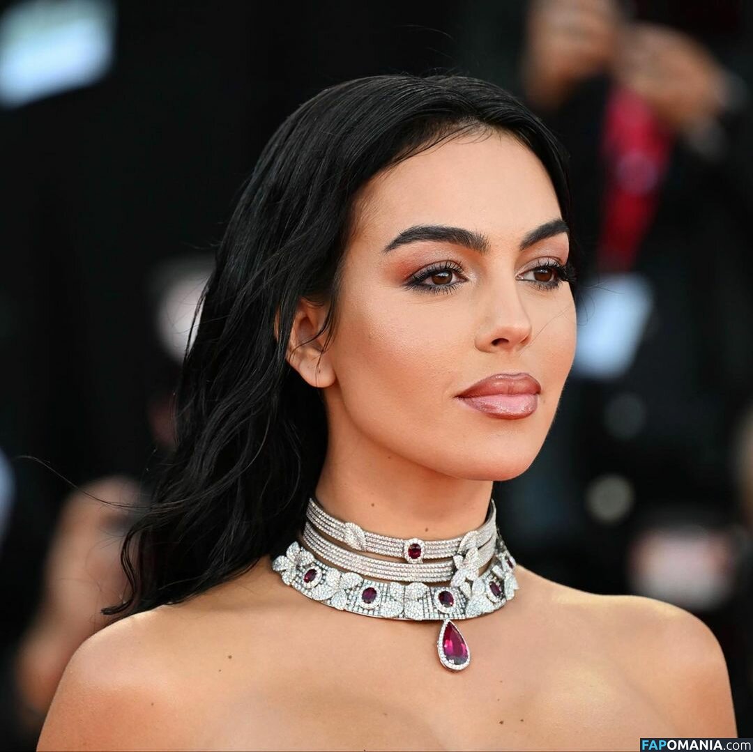 Georgina Rodriguez / georginagio Meztelen OnlyFans  Kikerült fotó #25