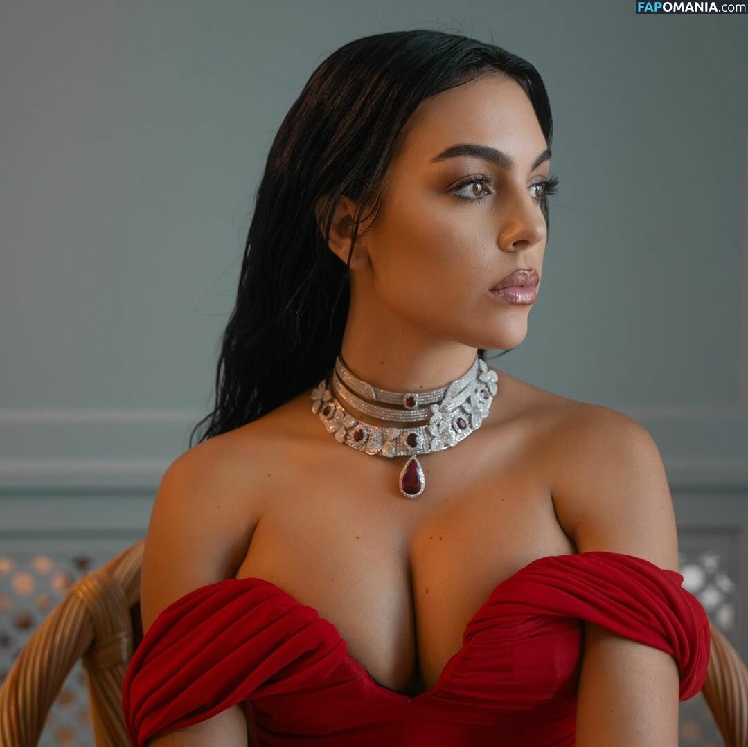 Georgina Rodriguez / georginagio Meztelen OnlyFans  Kikerült fotó #30