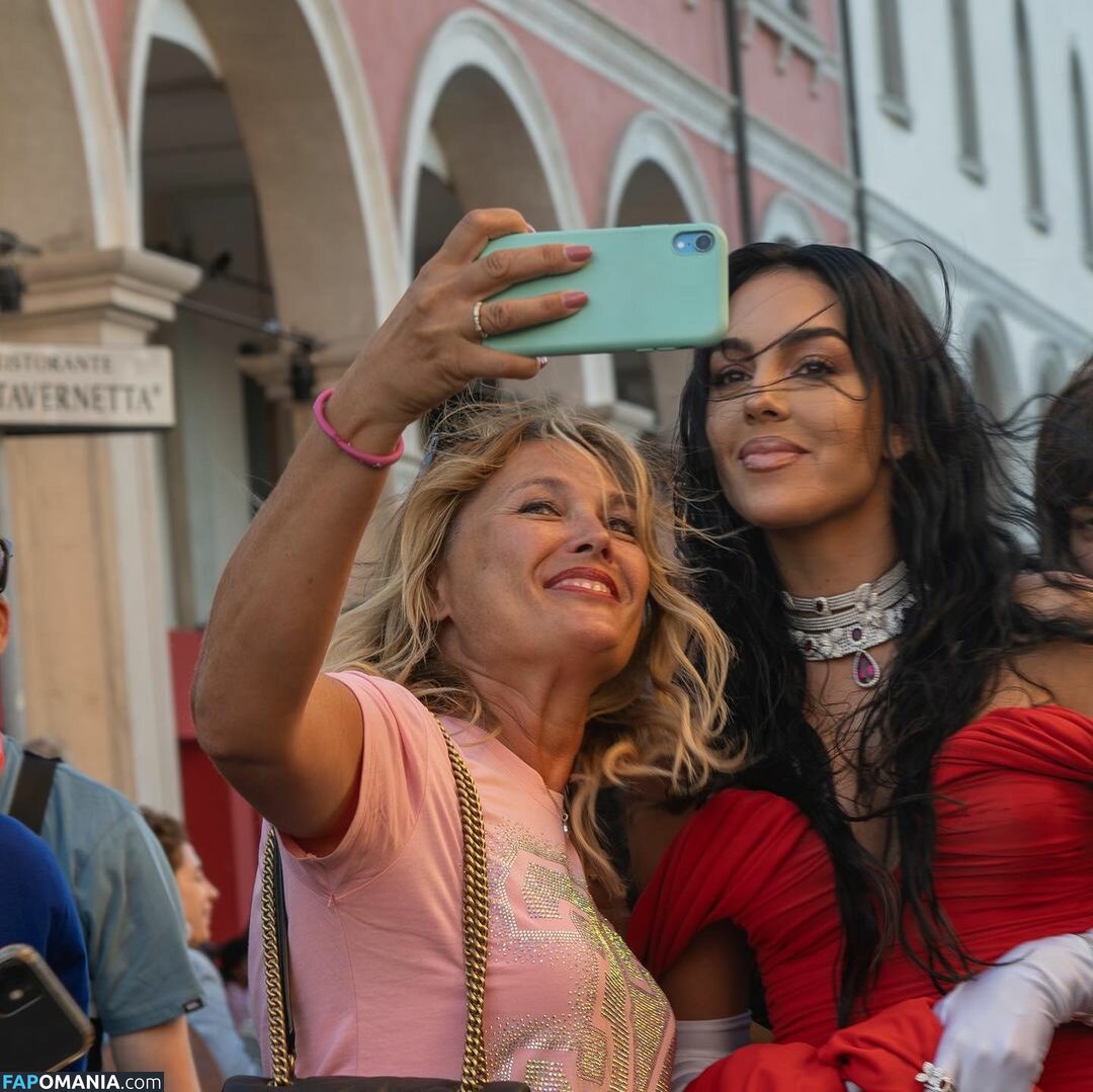 Georgina Rodriguez / georginagio Meztelen OnlyFans  Kikerült fotó #31