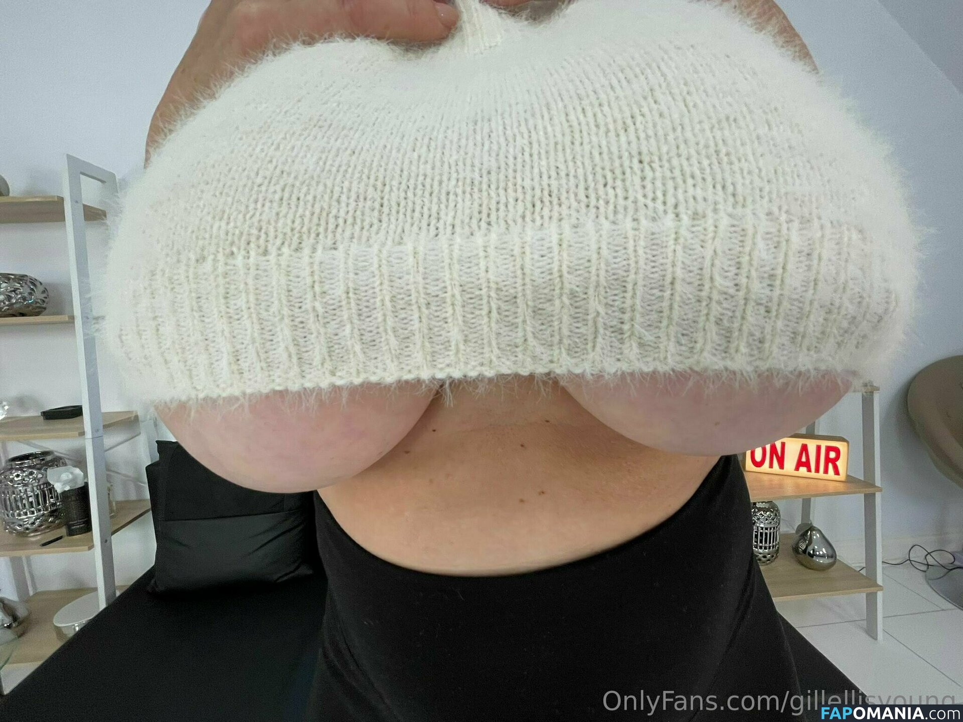 Gill Ellis-Young / Lady Sonia / gillellisyoung Meztelen OnlyFans  Kikerült fotó #196