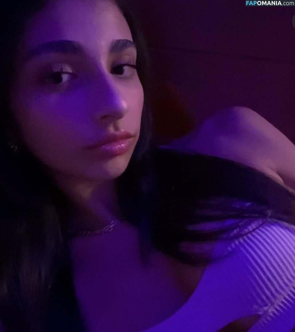 gilliandavis / gilliandaviss / gillianunrestricted Meztelen OnlyFans  Kikerült fotó #1