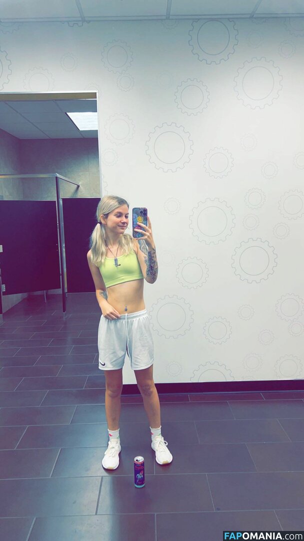 Gingiehippie / genevievethepoet / mjwrighttt Meztelen OnlyFans  Kikerült fotó #3