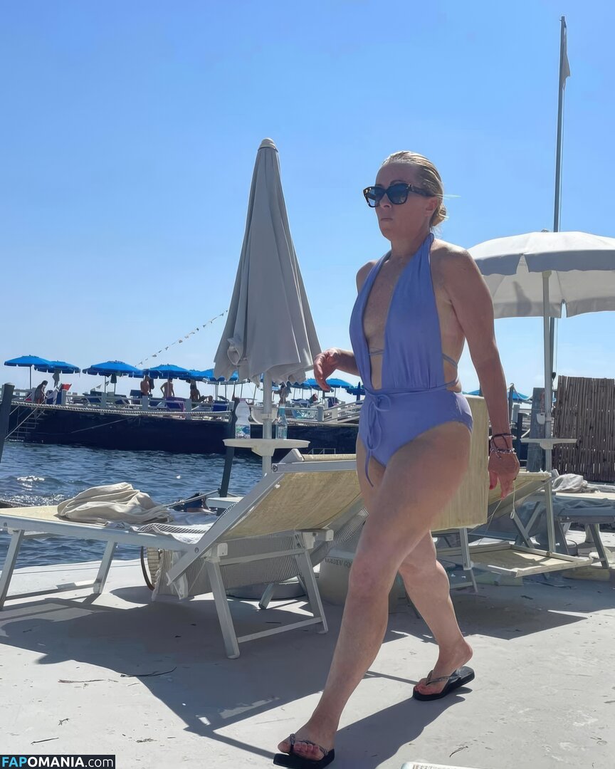 Giorgia Meloni / Italian Prime Minister 🇮🇹 / giorgiameloni Meztelen OnlyFans  Kikerült fotó #3