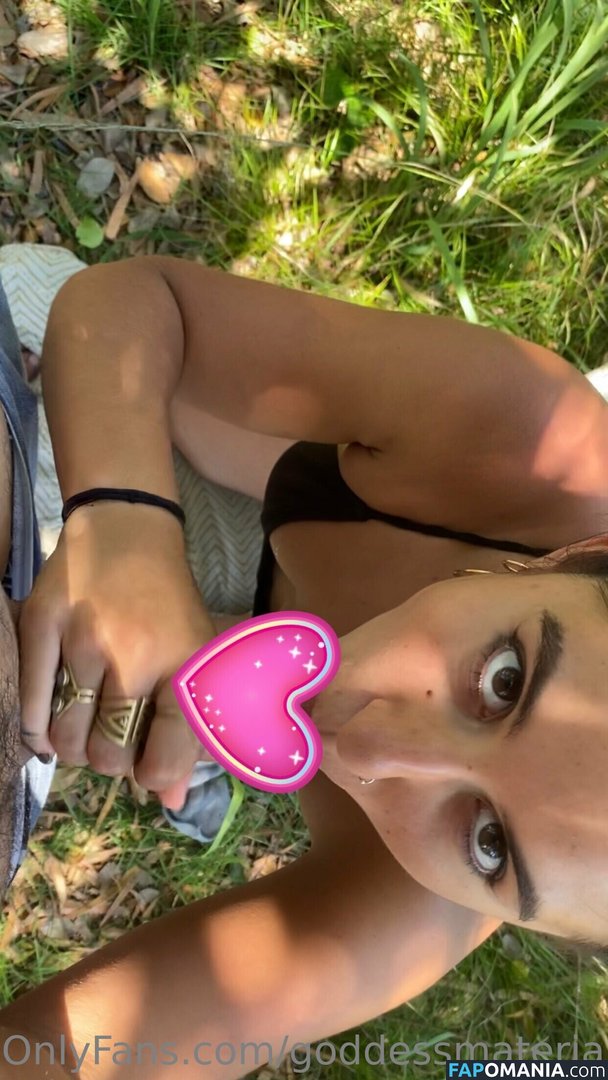 Goddessmaterial1 / Shundi / nashundaleoni Meztelen OnlyFans  Kikerült fotó #35