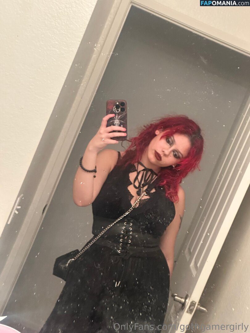 gothgamergirly / gothgirlgaming Meztelen OnlyFans  Kikerült fotó #11