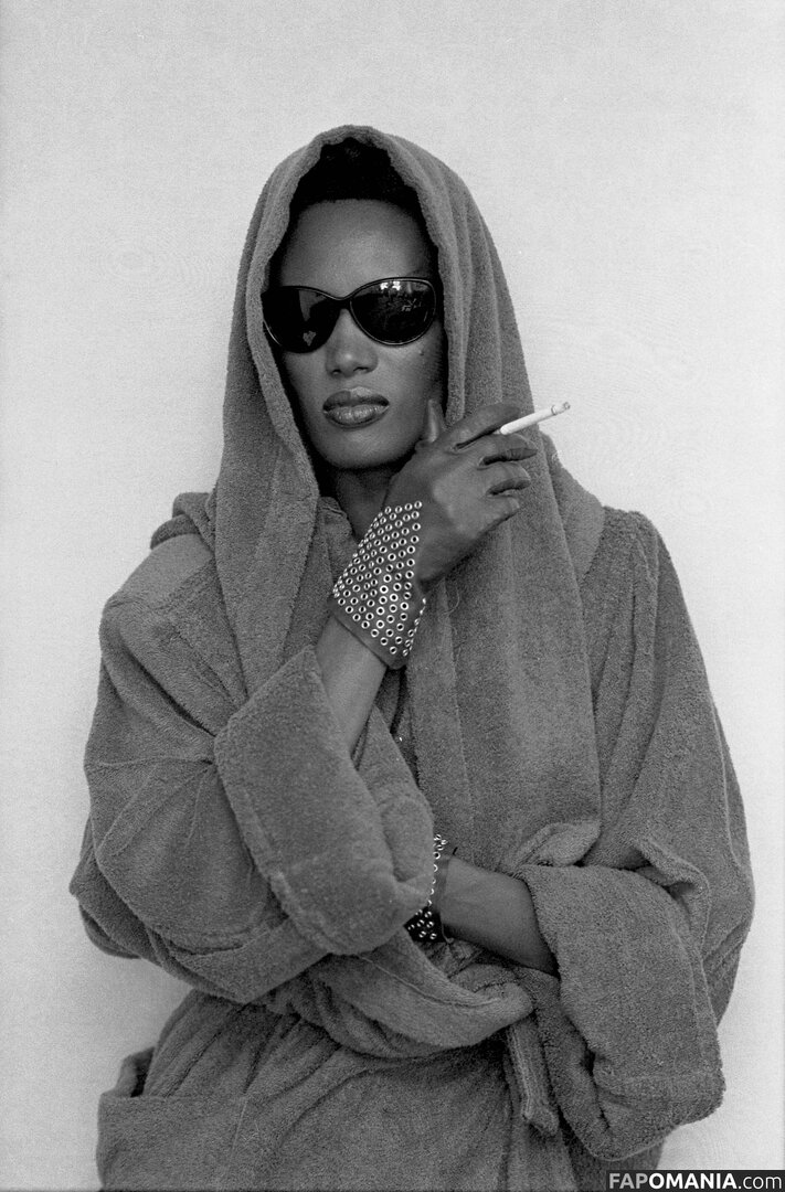 Grace Jones / gracejonesofficial / https: Meztelen OnlyFans  Kikerült fotó #5