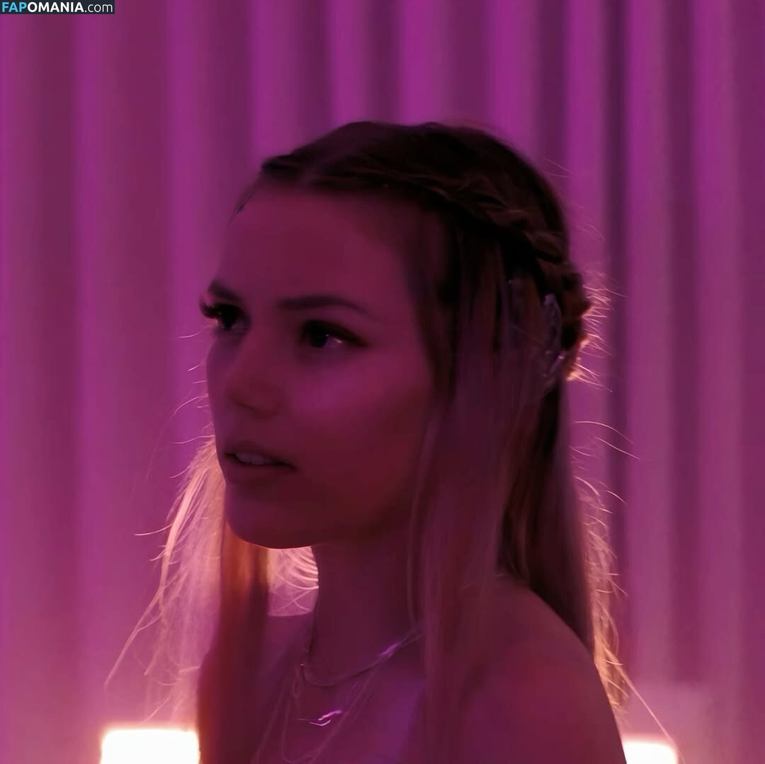Grace Van Dien / gracevandien Meztelen OnlyFans  Kikerült fotó #10
