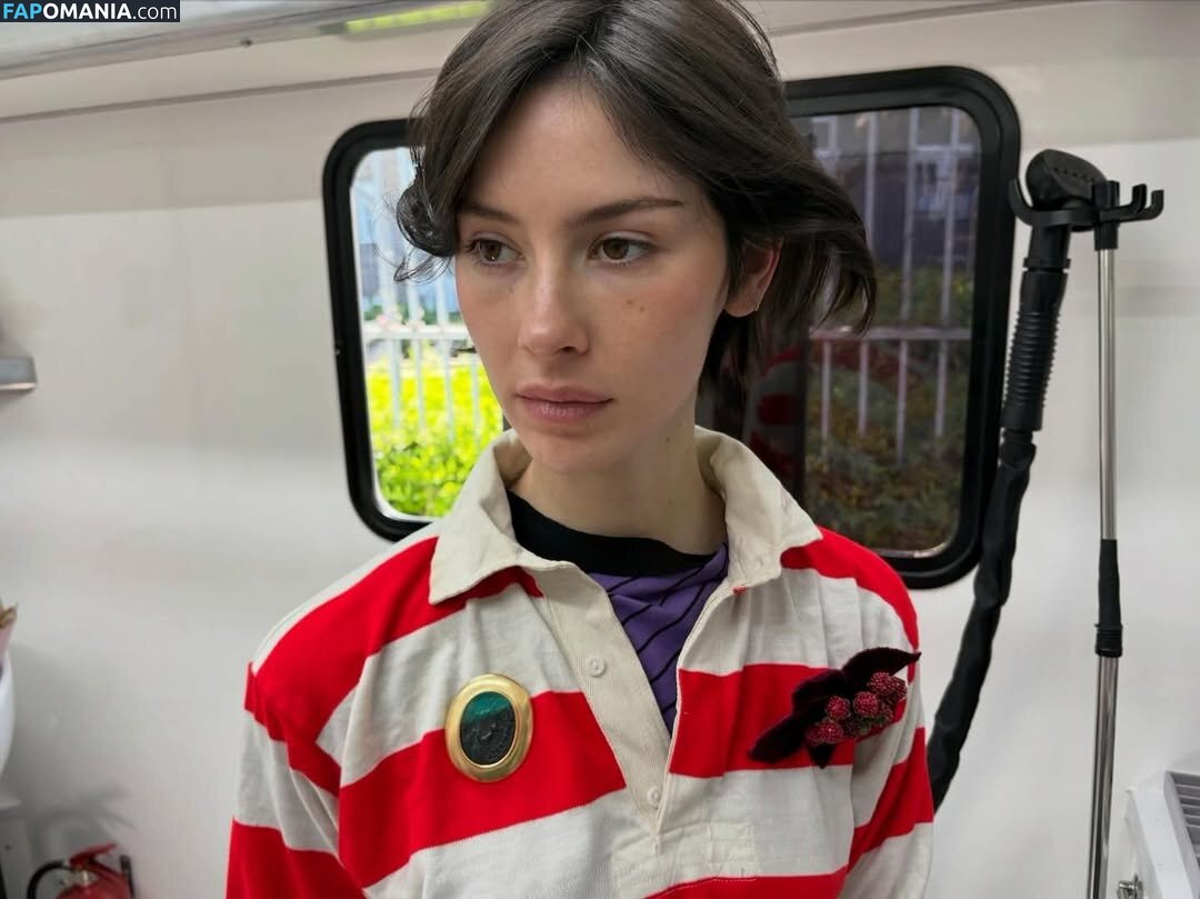 Gracie Abrams / gracieabrams / https: / tehegracietehe Meztelen OnlyFans  Kikerült fotó #444