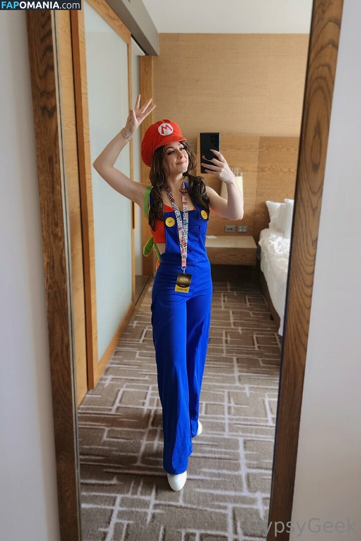 gypsygeek / thatgypsygeek Meztelen OnlyFans  Kikerült fotó #1