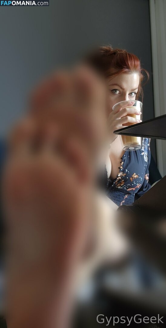 gypsygeek / thatgypsygeek Meztelen OnlyFans  Kikerült fotó #14