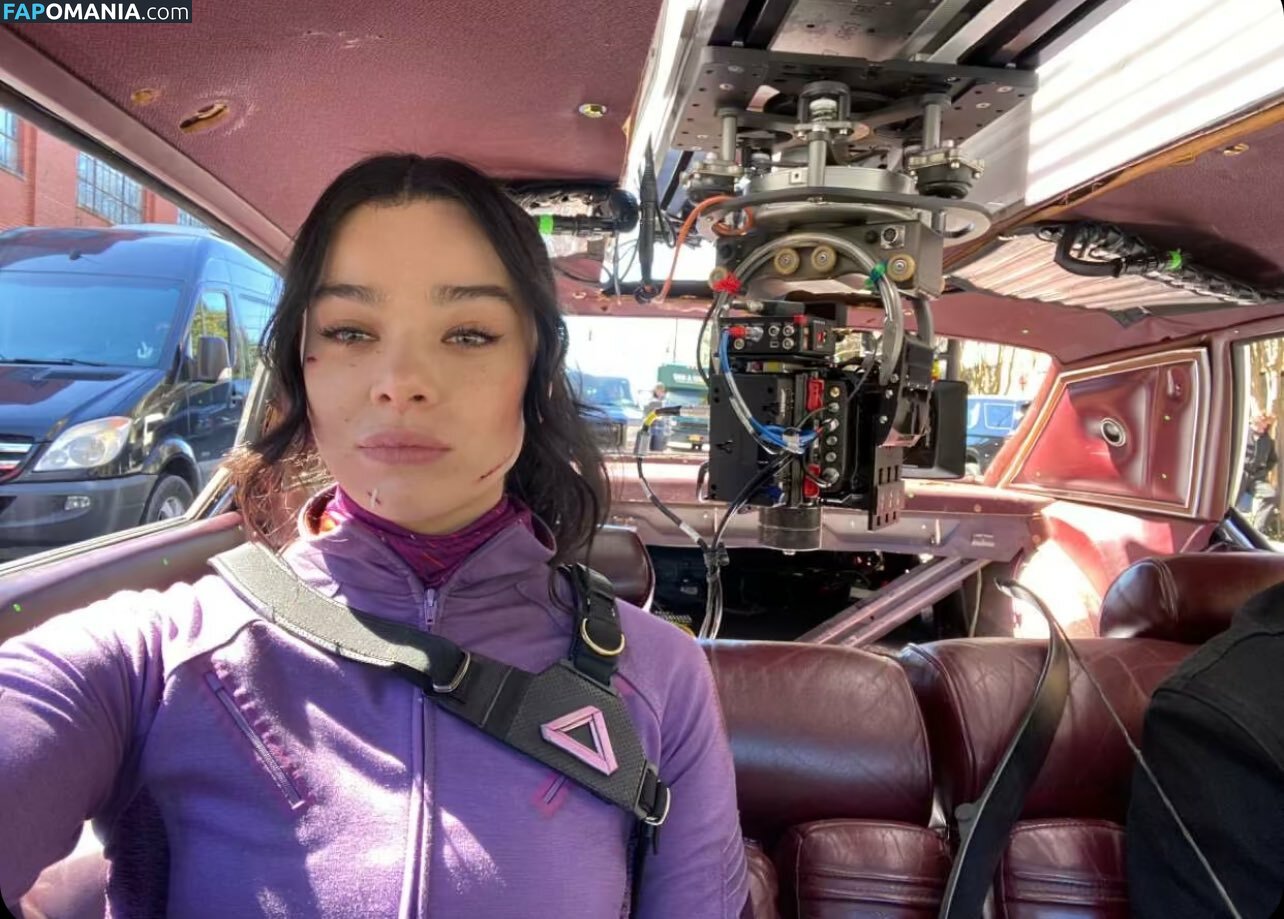 Hailee Steinfeld / haileesteinfeld / https: Meztelen OnlyFans  Kikerült fotó #482