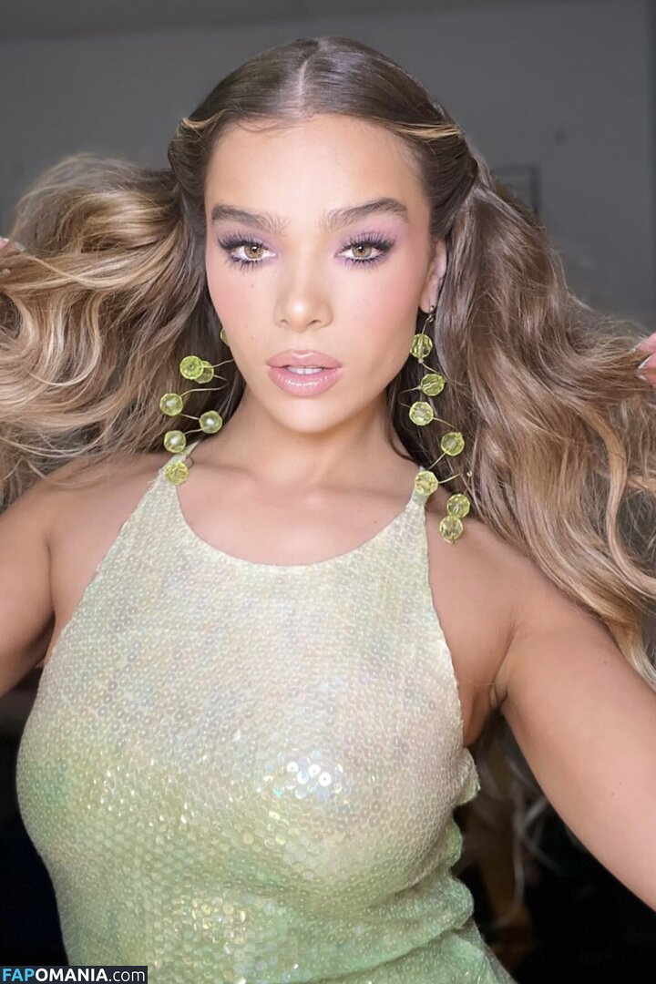 Hailee Steinfeld / haileesteinfeld / https: Meztelen OnlyFans  Kikerült fotó #1569