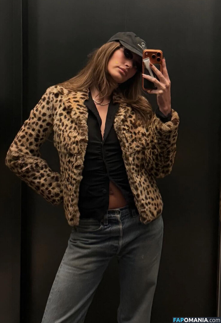 Hailey Baldwin Bieber / haileybieber Meztelen OnlyFans  Kikerült fotó #657