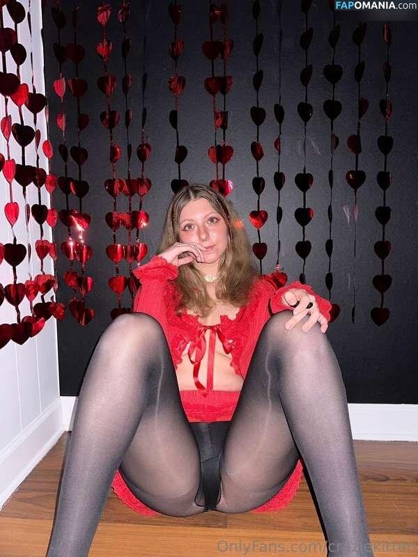 Hallie Gift / craziekitten / giftyhippie Meztelen OnlyFans  Kikerült fotó #1