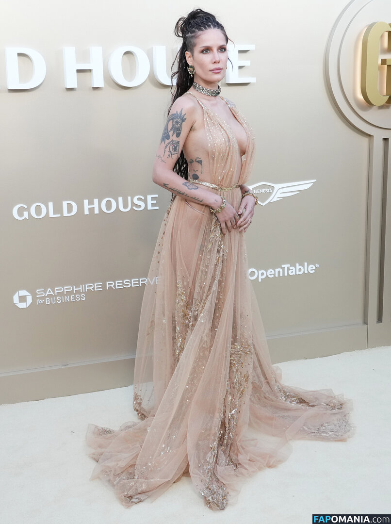 Halsey / https: / iamhalsey / yammahaaa Meztelen OnlyFans  Kikerült fotó #19