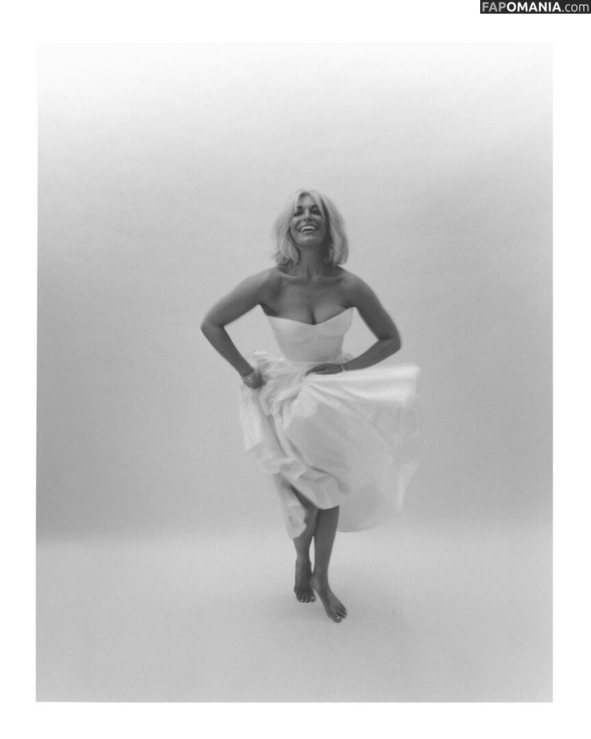 Hannah Waddingham / hannah_waddingham Meztelen OnlyFans  Kikerült fotó #8