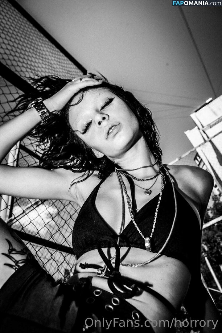 horrory Meztelen OnlyFans  Kikerült fotó #17