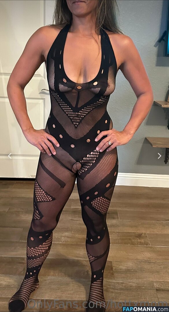  / Hottexasm1lf / Hottexasmilf / Hottxmom / hottx_milf Meztelen OnlyFans  Kikerült fotó #4