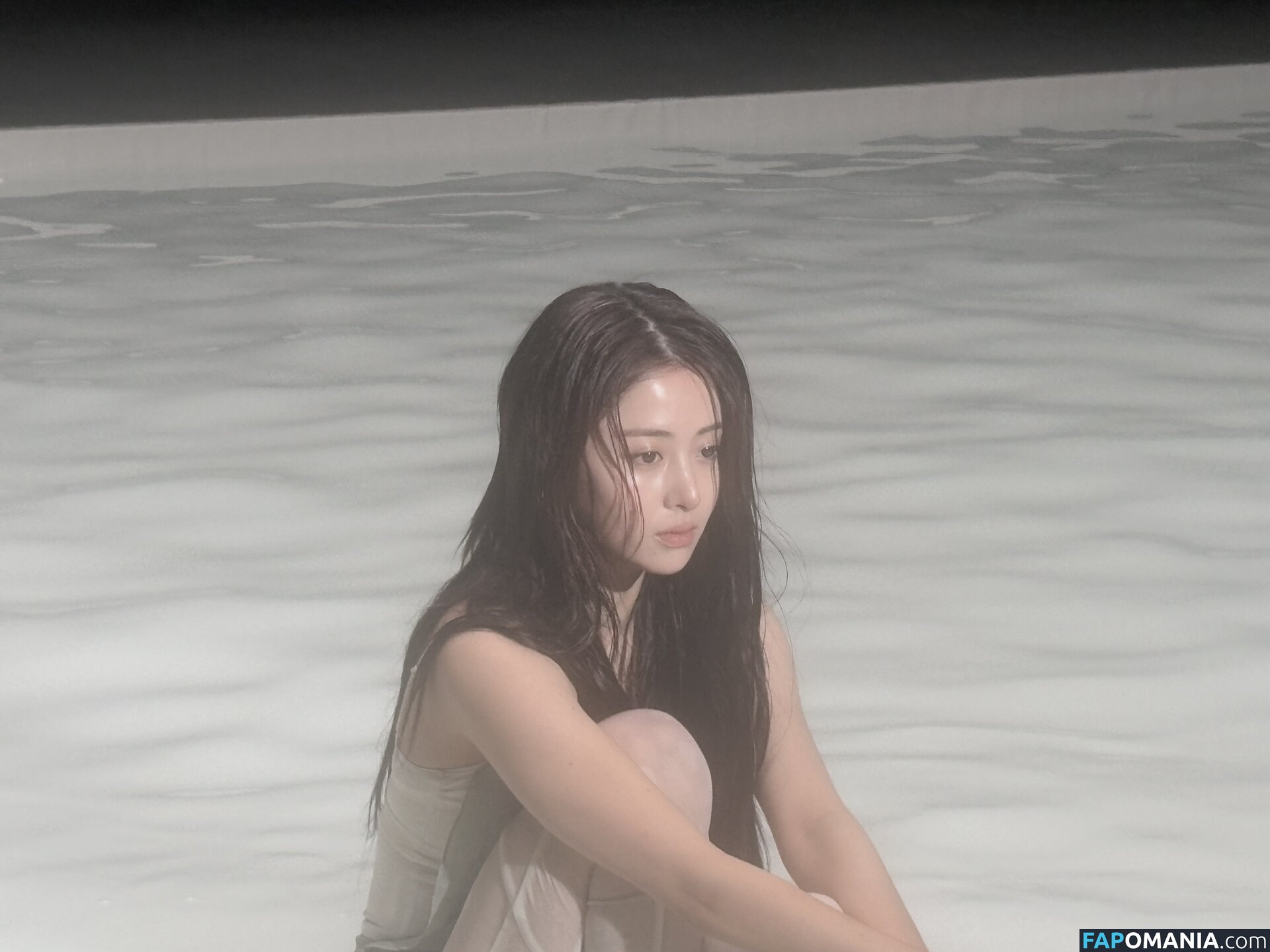 Huh Yunjin 허윤진 / LESSERAFIM / jenaissante Meztelen OnlyFans  Kikerült fotó #5