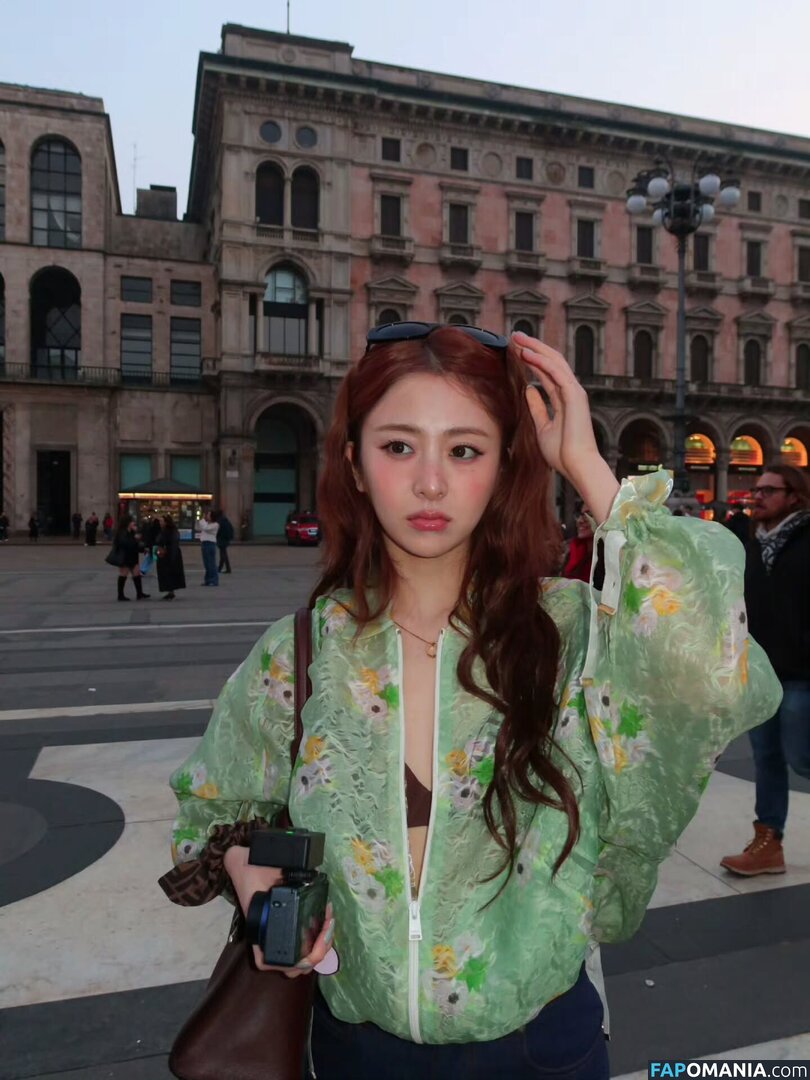 Huh Yunjin 허윤진 / LESSERAFIM / yunjin_lesserafims Meztelen OnlyFans  Kikerült fotó #26