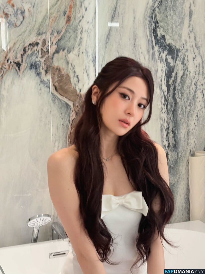 Huh Yunjin 허윤진 / LESSERAFIM / yunjin_lesserafims Meztelen OnlyFans  Kikerült fotó #42