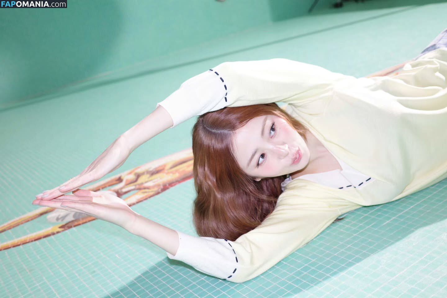 Huh Yunjin 허윤진 / LESSERAFIM / jenaissante Meztelen OnlyFans  Kikerült fotó #98
