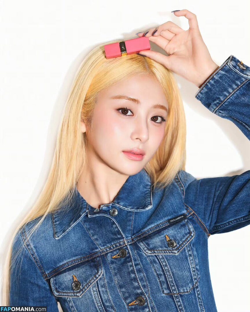 Huh Yunjin 허윤진 / LESSERAFIM / jenaissante Meztelen OnlyFans  Kikerült fotó #118