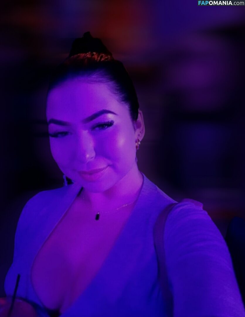 hungry4moore / stillhungry4more Meztelen OnlyFans  Kikerült fotó #32