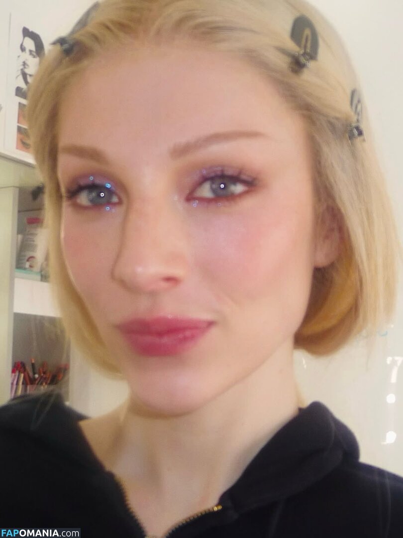 Hunter Schafer / hunterschafer Meztelen OnlyFans  Kikerült fotó #5