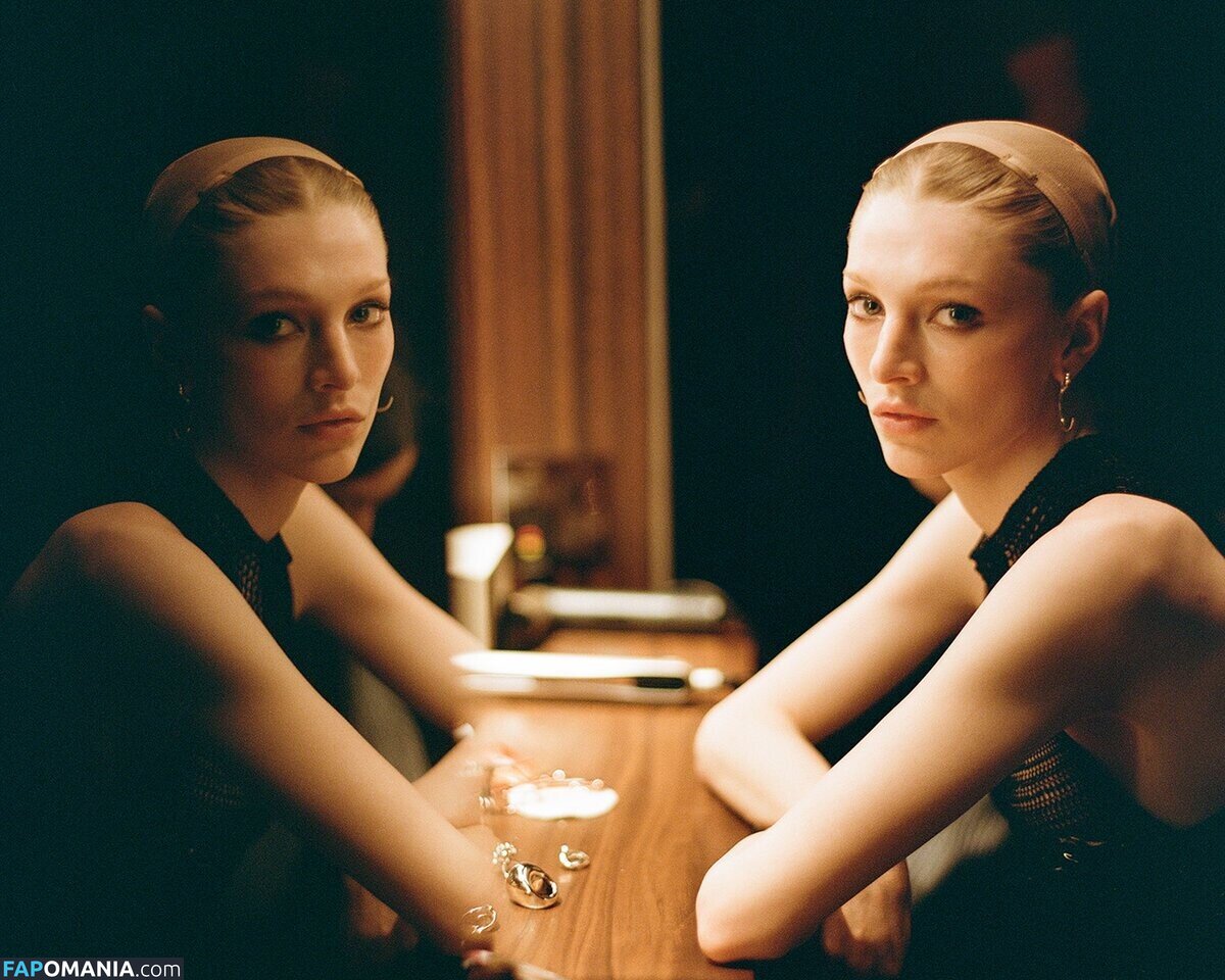 Hunter Schafer / hunterschafer Meztelen OnlyFans  Kikerült fotó #10