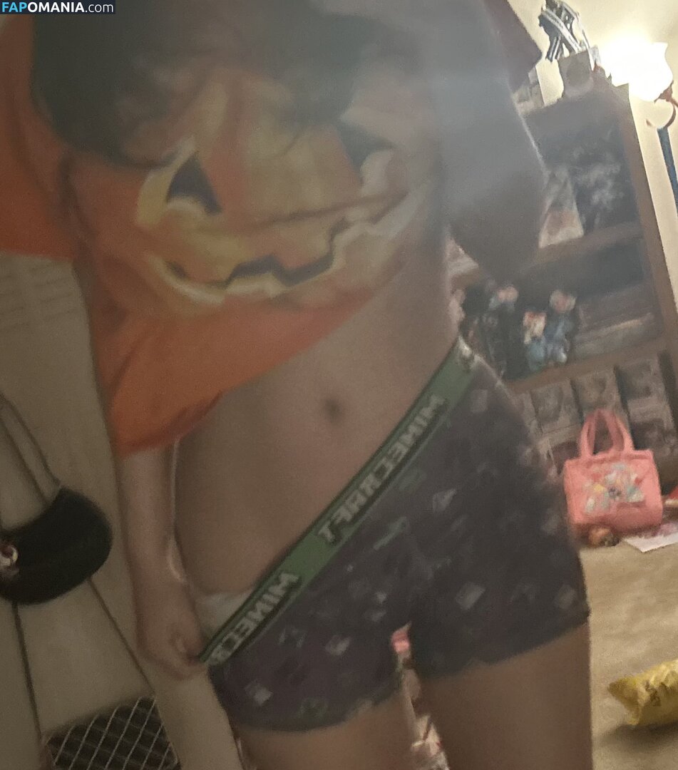 Hyacinth Meztelen OnlyFans  Kikerült fotó #2