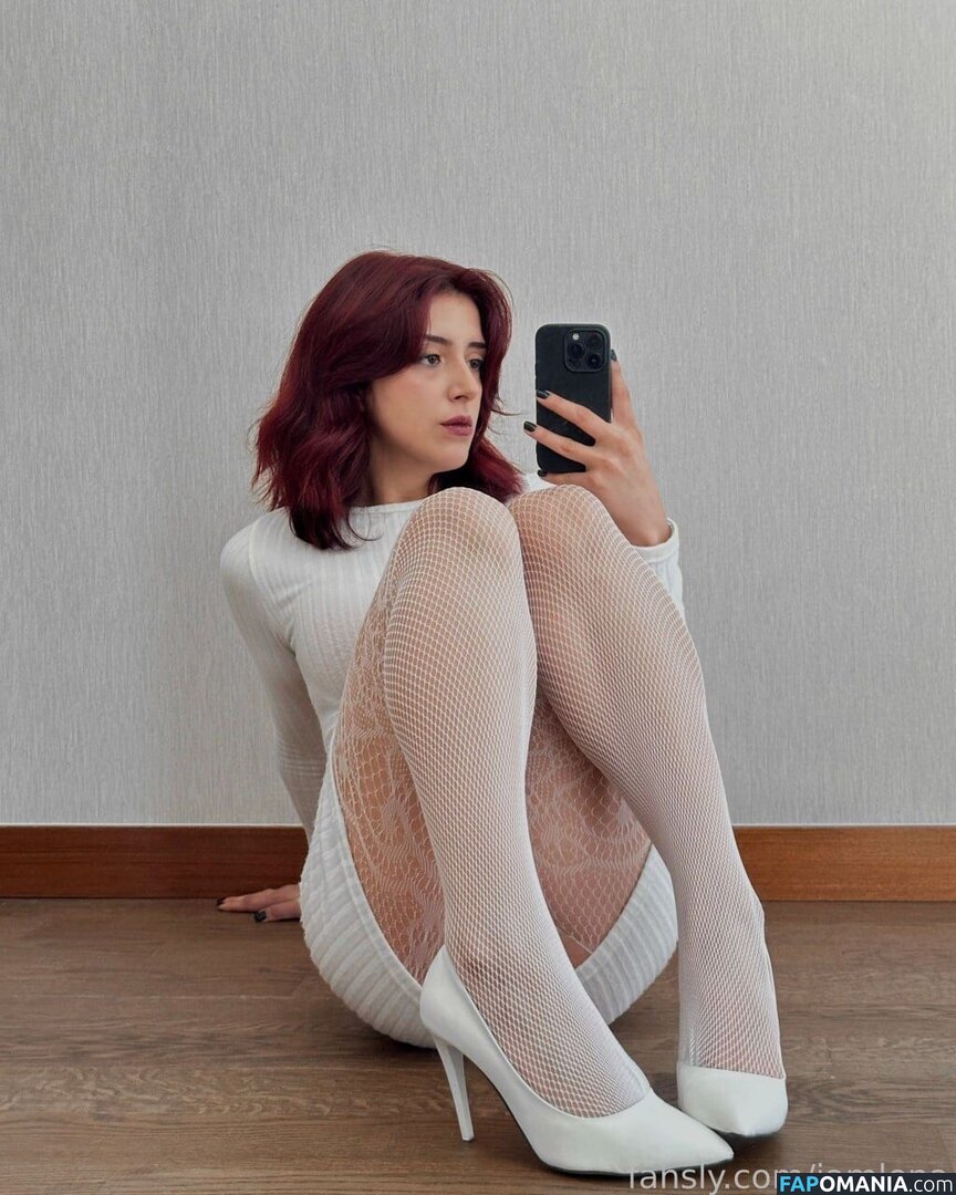 iamlena / iamlenaa.f Meztelen OnlyFans  Kikerült fotó #3