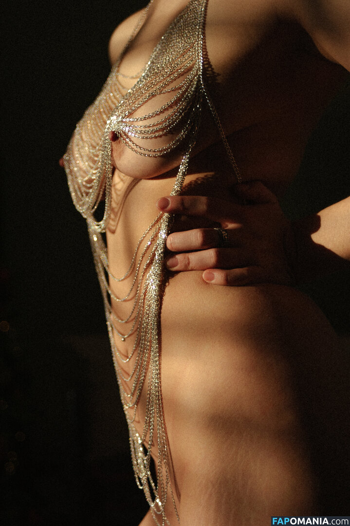 ice_lu_93 / ice_sparrow Meztelen OnlyFans  Kikerült fotó #5