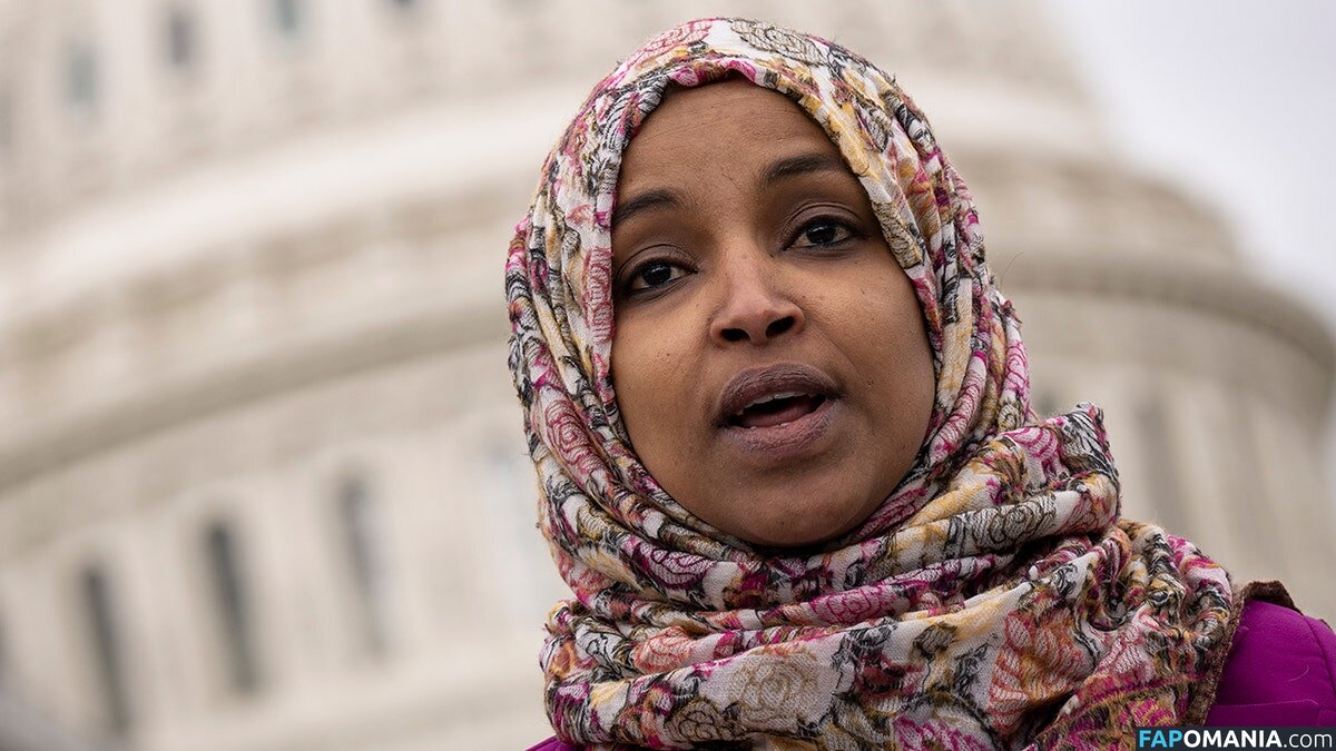 Ilhan Omar Meztelen OnlyFans  Kikerült fotó #3