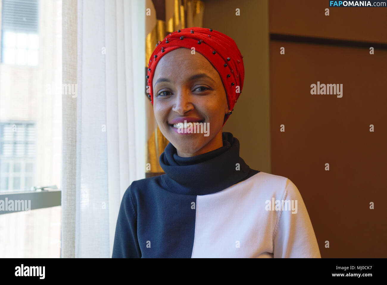 Ilhan Omar Meztelen OnlyFans  Kikerült fotó #5