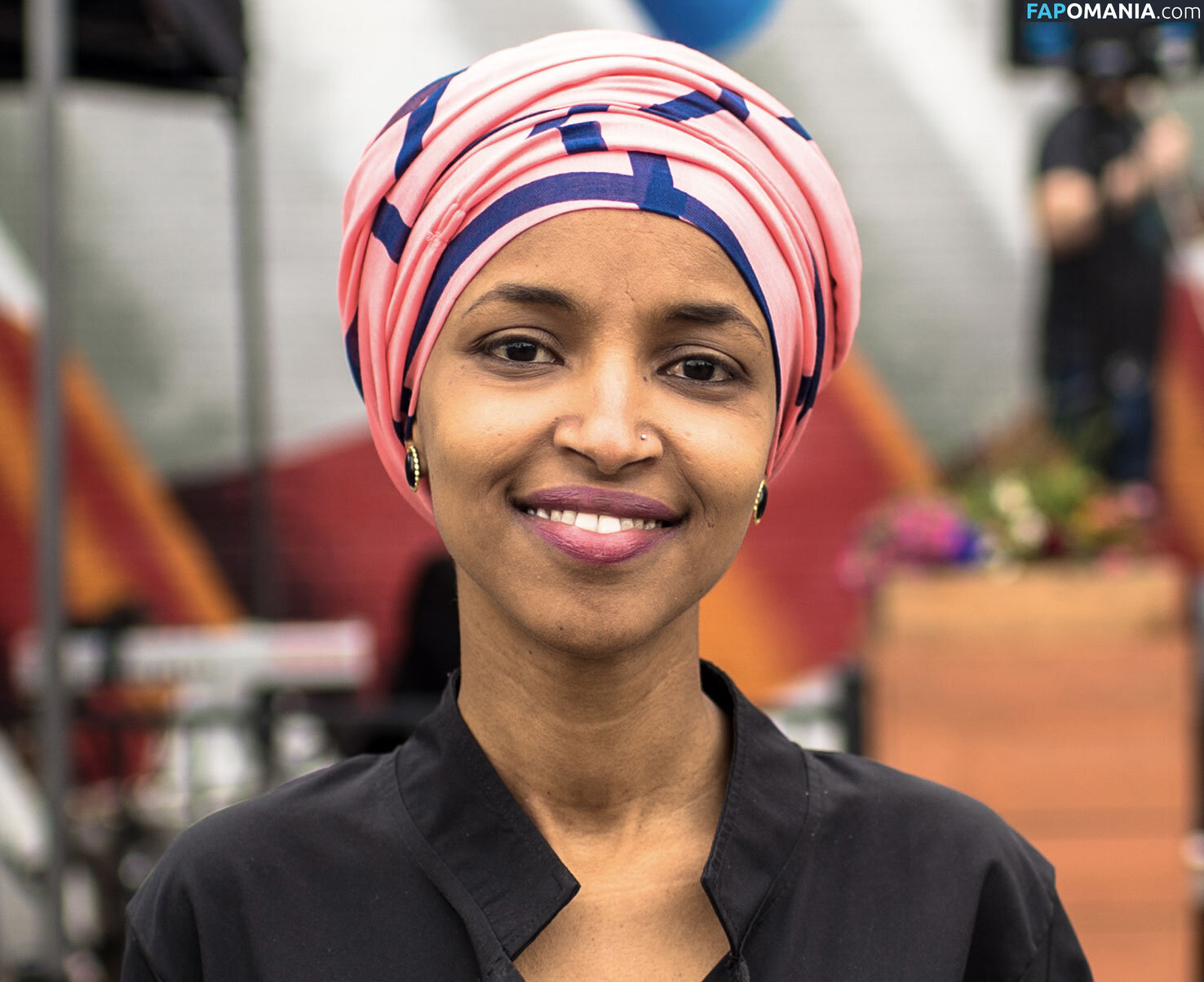 Ilhan Omar Meztelen OnlyFans  Kikerült fotó #7