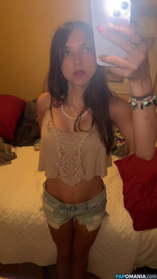 ilovebutterflieslolz123 Meztelen OnlyFans  Kikerült fotó #3