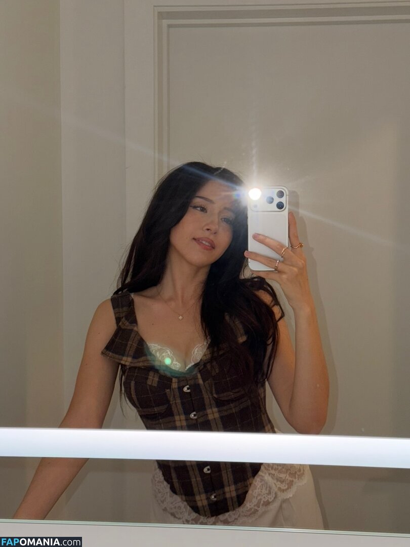 imane / imane... / pokimane Meztelen OnlyFans  Kikerült fotó #22