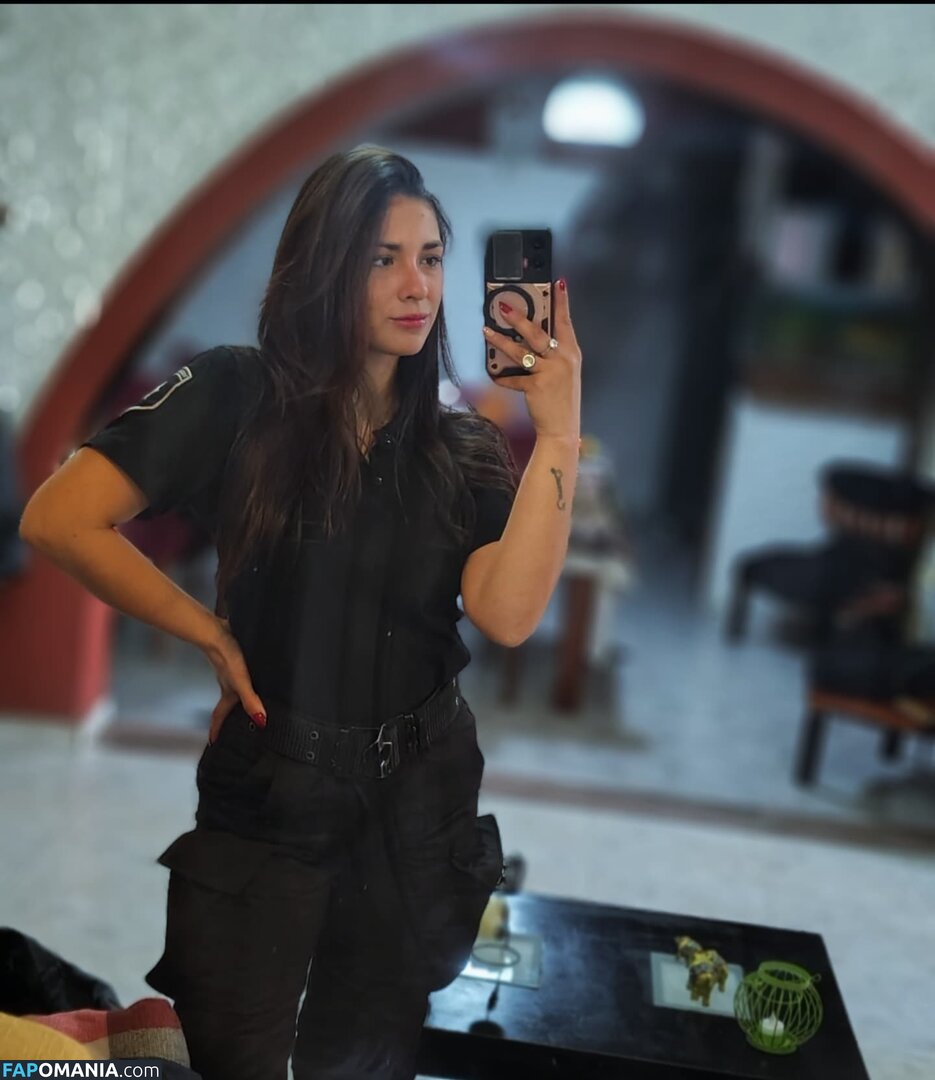 In And Out Uniform Meztelen OnlyFans  Kikerült fotó #29
