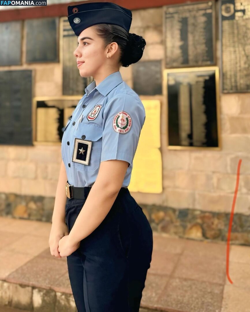In And Out Uniform Meztelen OnlyFans  Kikerült fotó #46