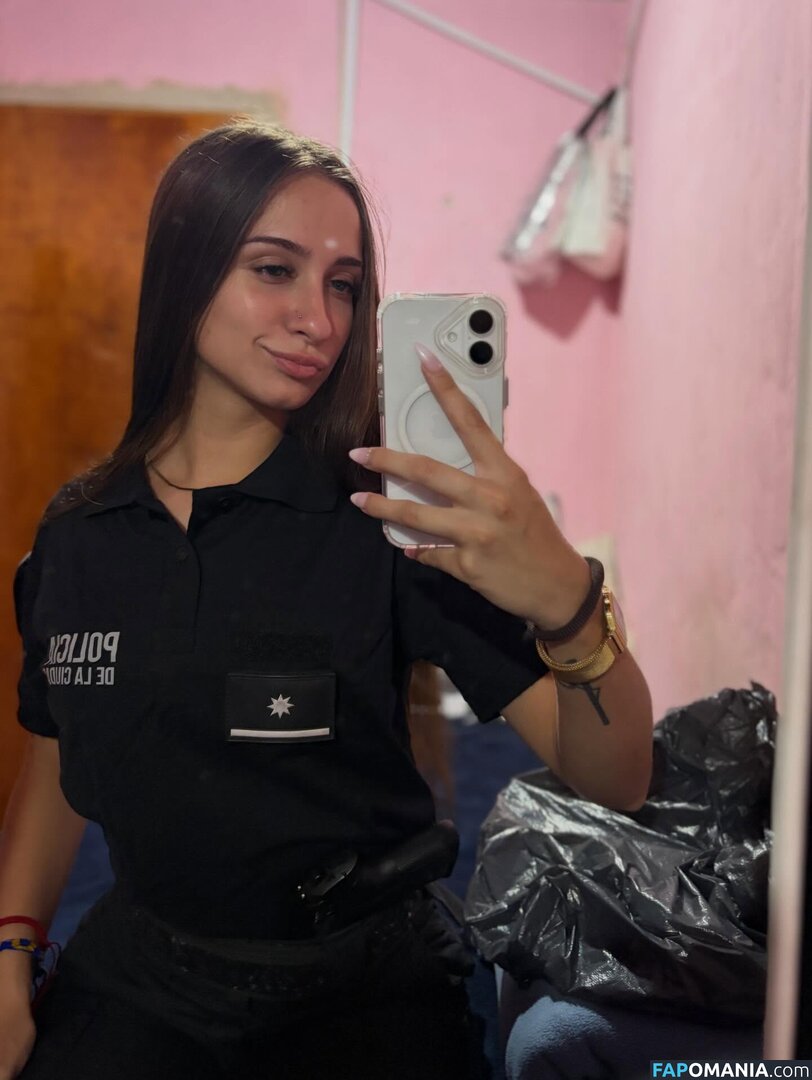 In And Out Uniform Meztelen OnlyFans  Kikerült fotó #58
