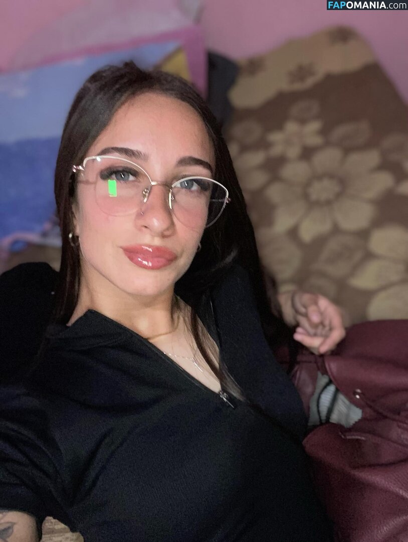 In And Out Uniform Meztelen OnlyFans  Kikerült fotó #73