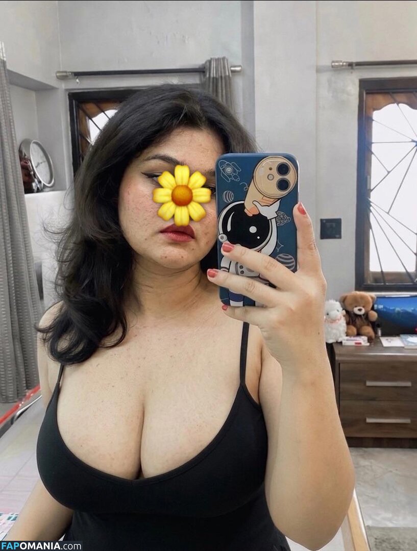 Indian Naughty Stuff / https: / justnaughtystuf / urvashi_apsaraa Meztelen OnlyFans  Kikerült fotó #5