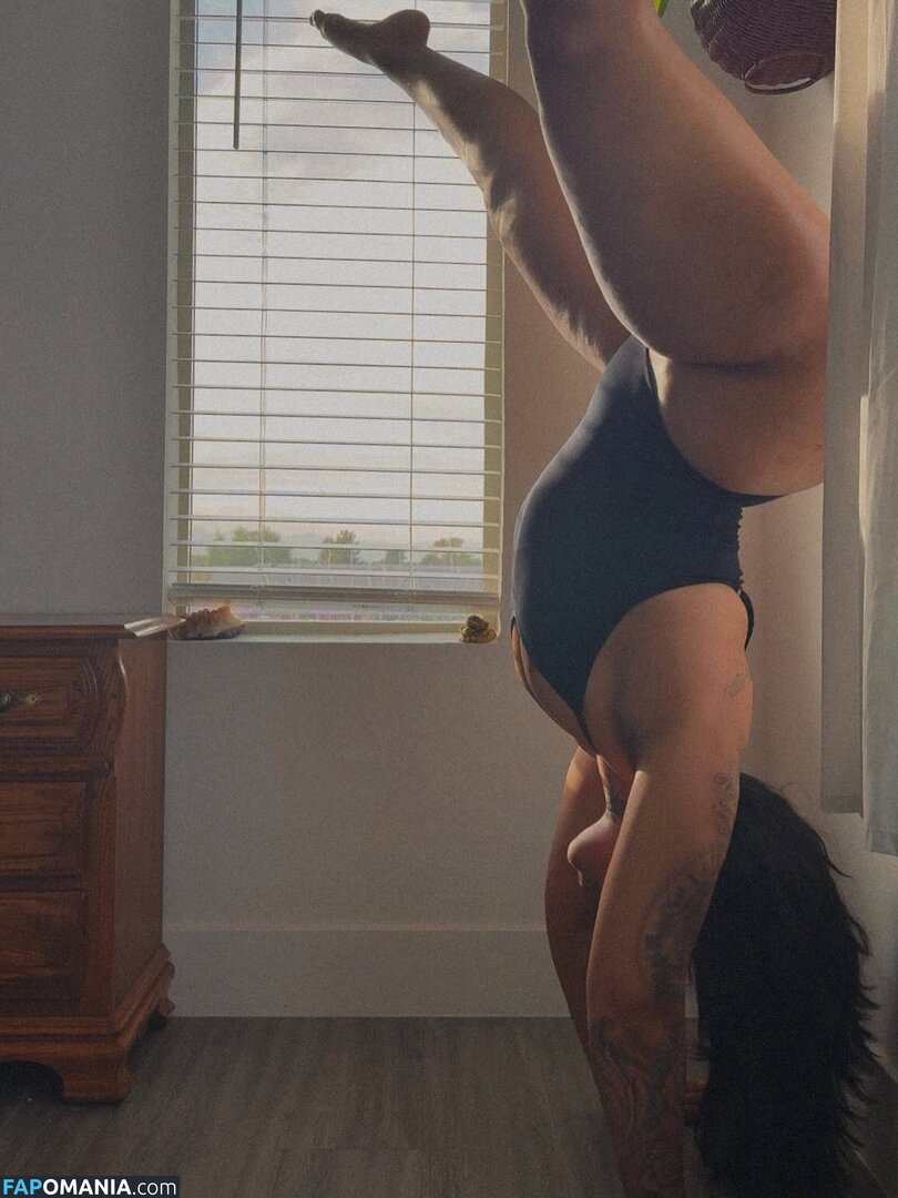 herk0moreb1 / inherbedroom / inherbedroomm / soulfruitt Meztelen OnlyFans  Kikerült fotó #7