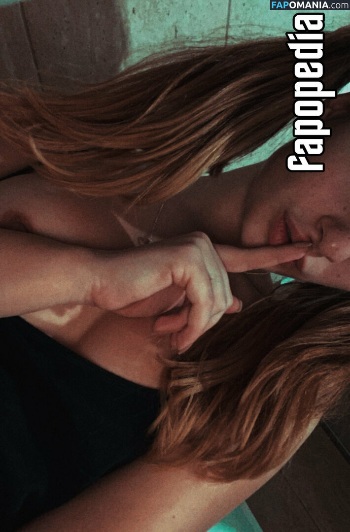ioana1619 / ioana1619i / ioana_portfolio Meztelen OnlyFans  Kikerült fotó #1