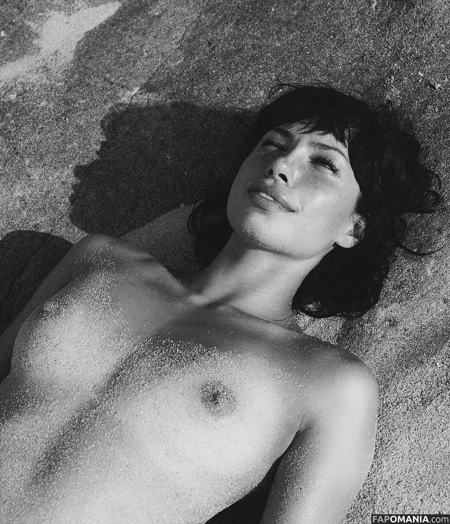 Isabel Kashi / https: / isabelkashi Meztelen OnlyFans  Kikerült fotó #5