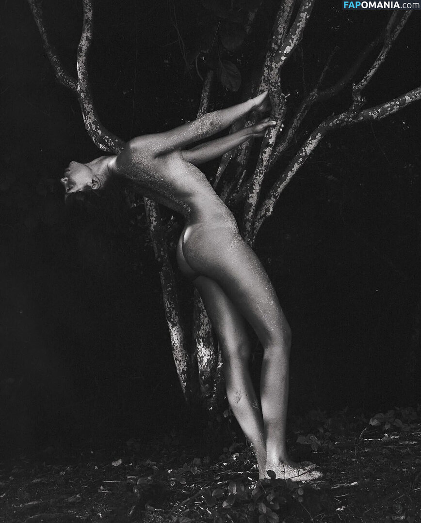 Isabel Kashi / https: / isabelkashi Meztelen OnlyFans  Kikerült fotó #10