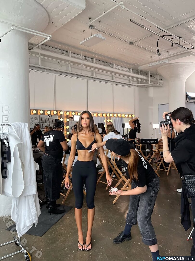 Isabella Mathers / isabellemathers / isabellemathersx Meztelen OnlyFans  Kikerült fotó #2